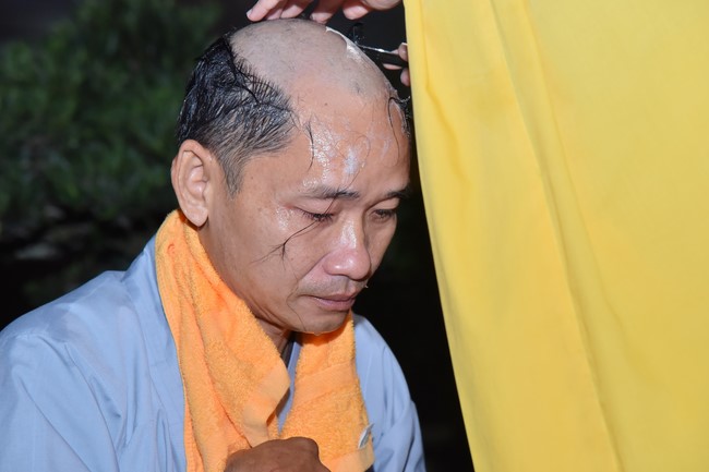 Lễ thế phát xuất gia 08/12 Nhâm Dần