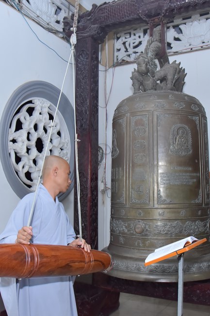 Lễ thế phát xuất gia 08/12 Nhâm Dần