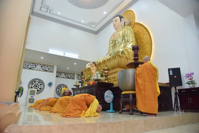 Lễ thế phát xuất gia 08/12 Nhâm Dần