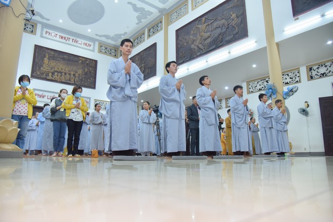 Lễ thế phát xuất gia 08/12 Nhâm Dần