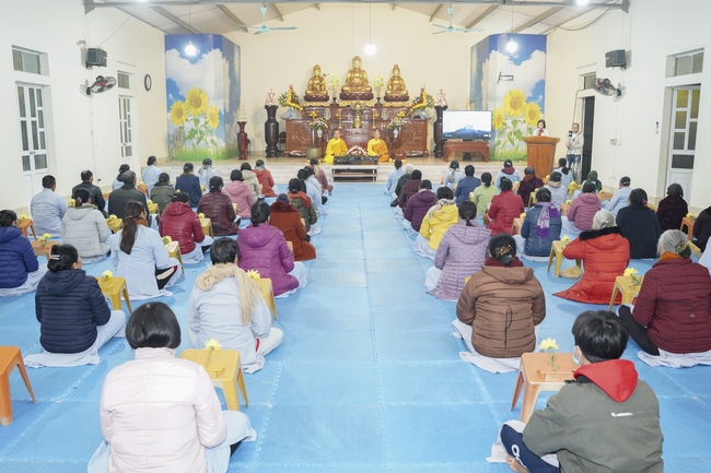 Commemorating enlightened achievement of Bodhisattva Siddhartha at Dong Cao pagoda