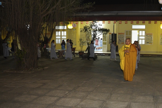 Commemorating enlightened achievement of Bodhisattva Siddhartha at Dong Cao pagoda
