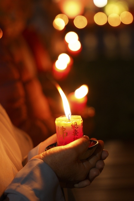 Commemorating enlightened achievement of Bodhisattva Siddhartha at Dong Cao pagoda
