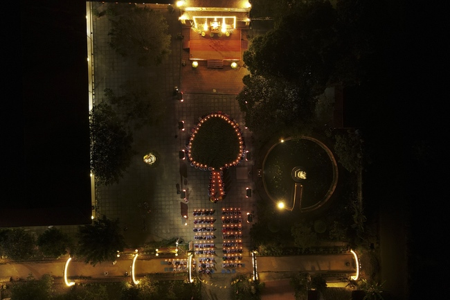 Commemorating enlightened achievement of Bodhisattva Siddhartha at Dong Cao pagoda