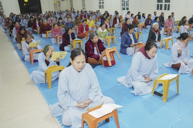 Commemorating enlightened achievement of Bodhisattva Siddhartha at Dong Cao pagoda