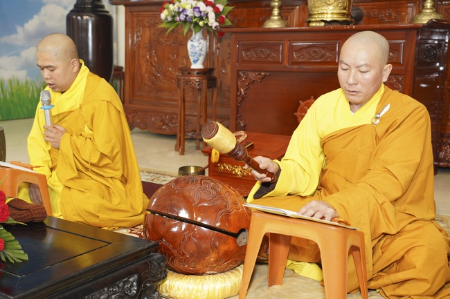 Commemorating enlightened achievement of Bodhisattva Siddhartha at Dong Cao pagoda