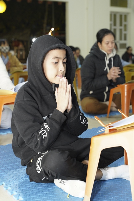 Commemorating enlightened achievement of Bodhisattva Siddhartha at Dong Cao pagoda