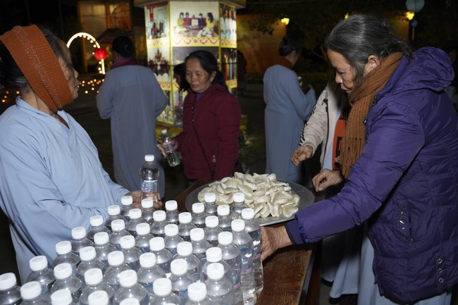 Commemorating enlightened achievement of Bodhisattva Siddhartha at Dong Cao pagoda