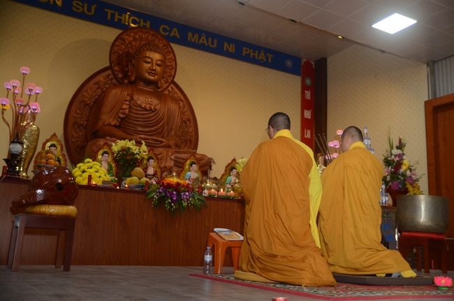 Commemorating enlightened achievement of Bodhisattva Siddhartha at Bon pagoda, Nghe An