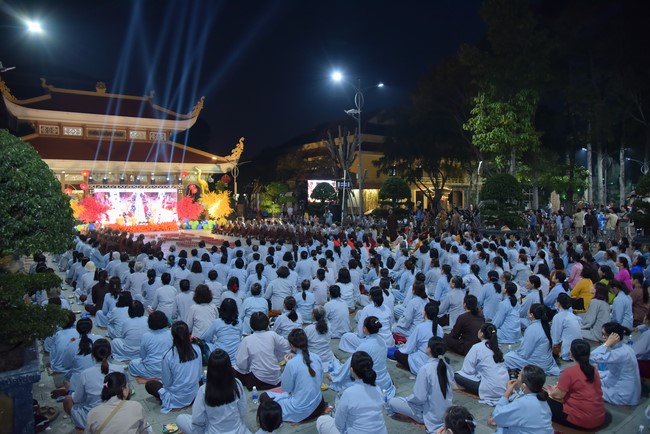 The 5th gratitude ceremony to disciples