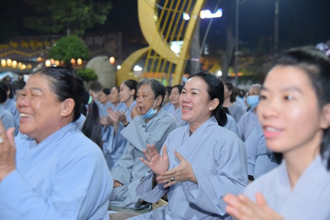 The 5th gratitude ceremony to disciples