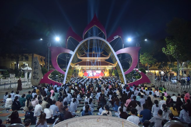 The 5th gratitude ceremony to disciples