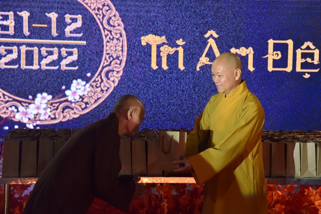 The 5th gratitude ceremony to disciples