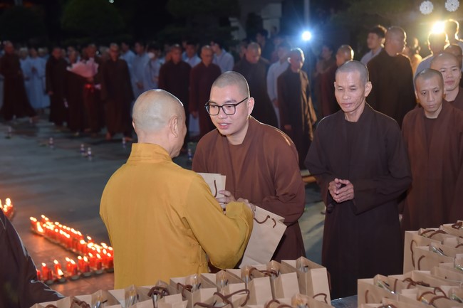 The 5th gratitude ceremony to disciples
