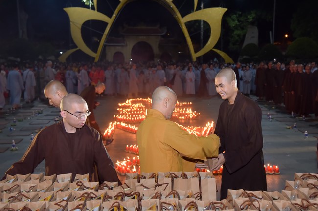 The 5th gratitude ceremony to disciples