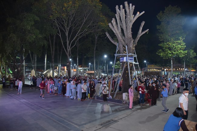 The 5th gratitude ceremony to disciples