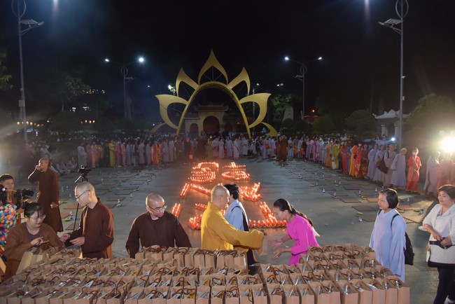 The 5th gratitude ceremony to disciples