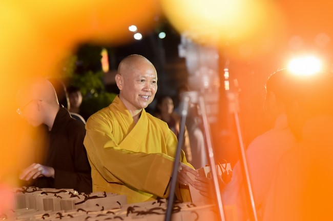 The 5th gratitude ceremony to disciples