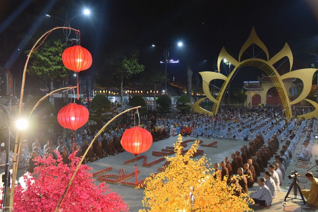 The 5th gratitude ceremony to disciples