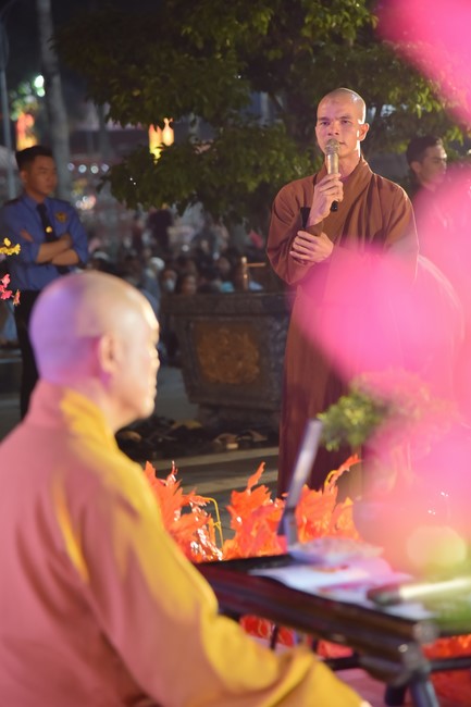 The 5th gratitude ceremony to disciples