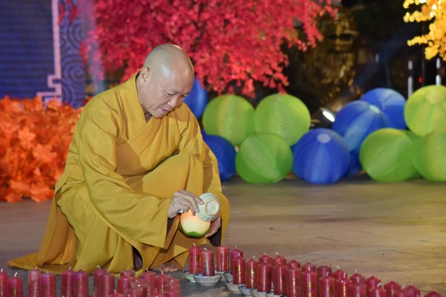 The 5th gratitude ceremony to disciples