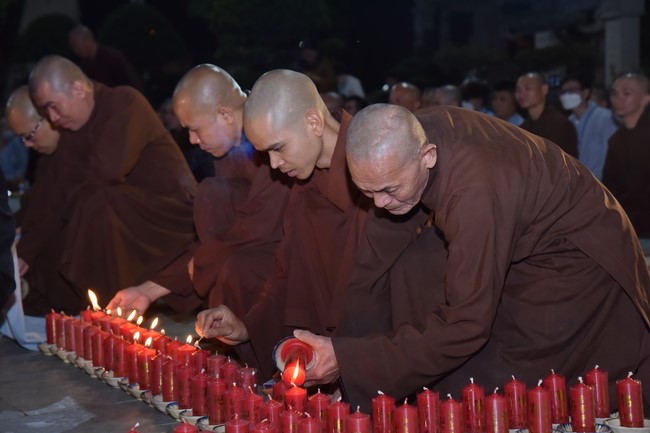 The 5th gratitude ceremony to disciples