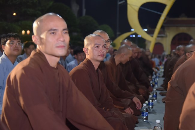 The 5th gratitude ceremony to disciples