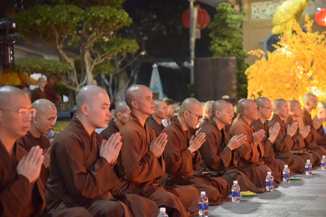 The 5th gratitude ceremony to disciples