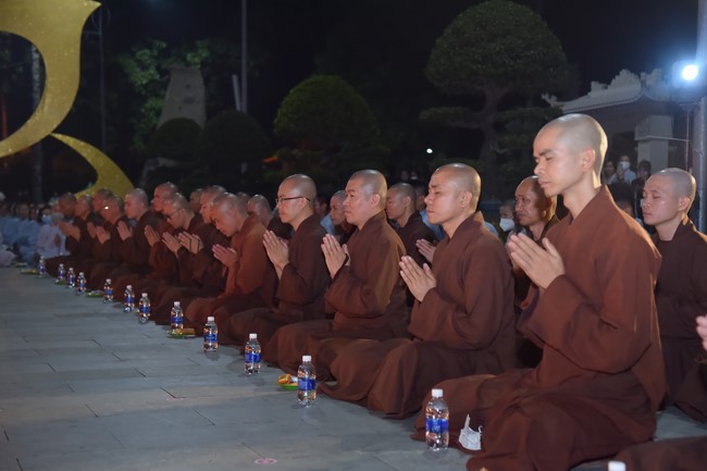 The 5th gratitude ceremony to disciples