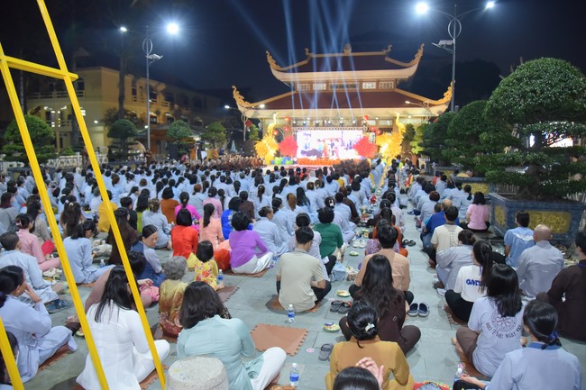 The 5th gratitude ceremony to disciples