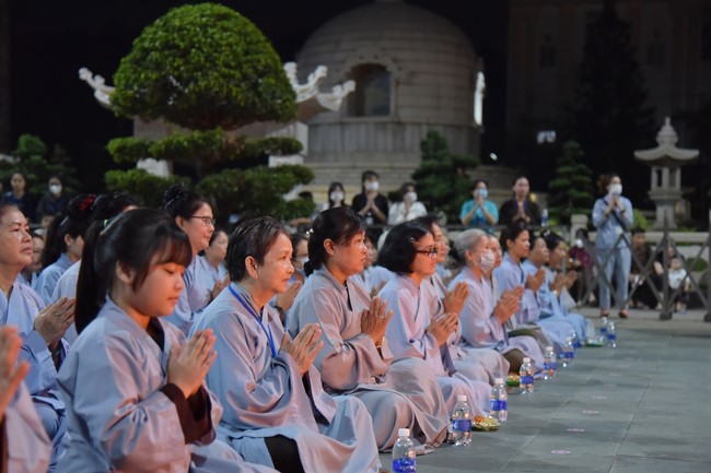 The 5th gratitude ceremony to disciples
