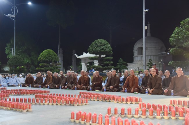 The 5th gratitude ceremony to disciples