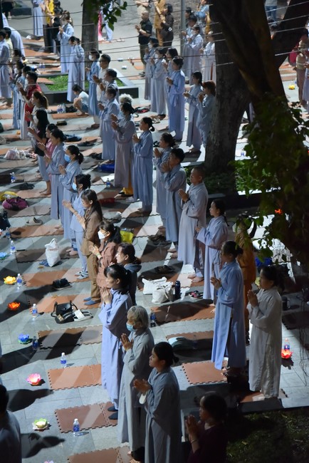 Khóa lễ sám hối nhân ngày Bồ Tát Tất Đạt Đa thành đạo