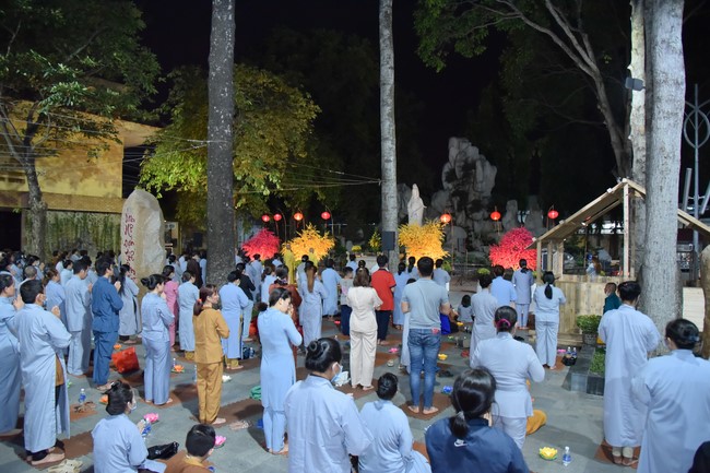 Khóa lễ sám hối nhân ngày Bồ Tát Tất Đạt Đa thành đạo