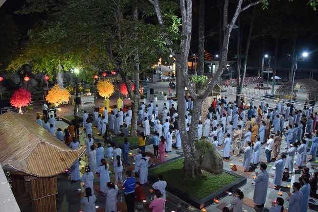 Khóa lễ sám hối nhân ngày Bồ Tát Tất Đạt Đa thành đạo