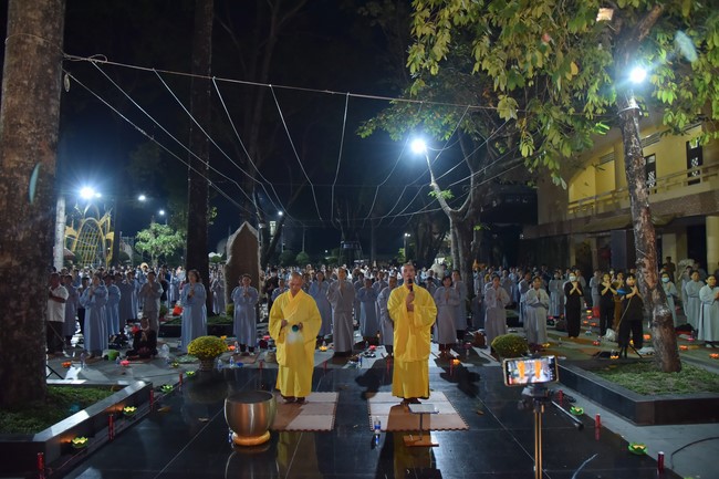 Khóa lễ sám hối nhân ngày Bồ Tát Tất Đạt Đa thành đạo