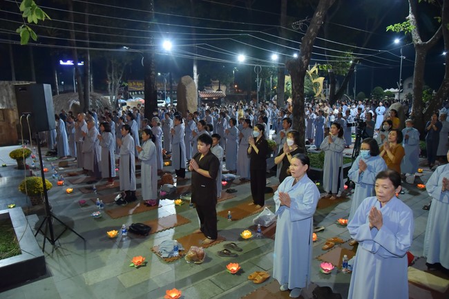 Khóa lễ sám hối nhân ngày Bồ Tát Tất Đạt Đa thành đạo