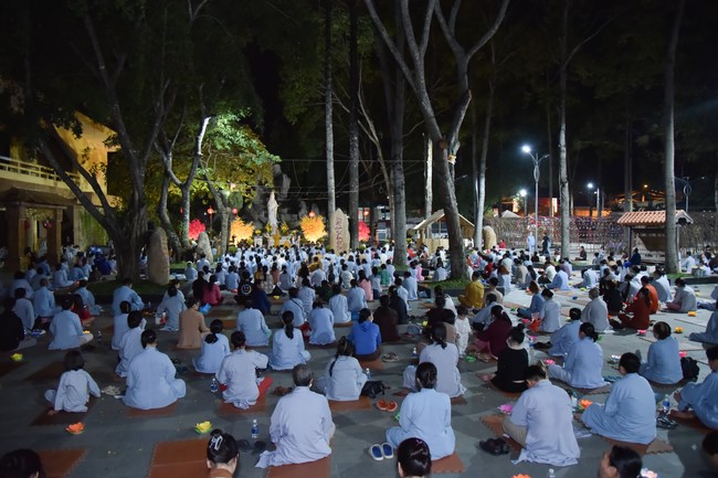 Khóa lễ sám hối nhân ngày Bồ Tát Tất Đạt Đa thành đạo