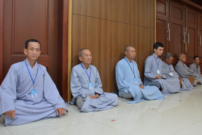 Dharma talk Looking back at the Vietnamese Buddha recitation Sect over the years  in The 98 th Seven-day Retreat