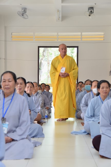 Dharma talk Looking back at the Vietnamese Buddha recitation Sect over the years  in The 98 th Seven-day Retreat