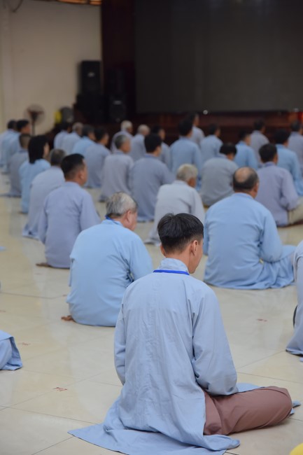 Dharma talk Looking back at the Vietnamese Buddha recitation Sect over the years  in The 98 th Seven-day Retreat