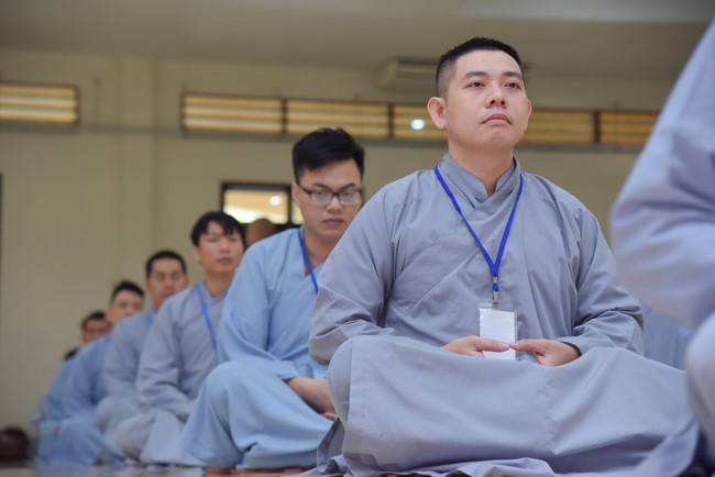 Dharma talk Looking back at the Vietnamese Buddha recitation Sect over the years  in The 98 th Seven-day Retreat