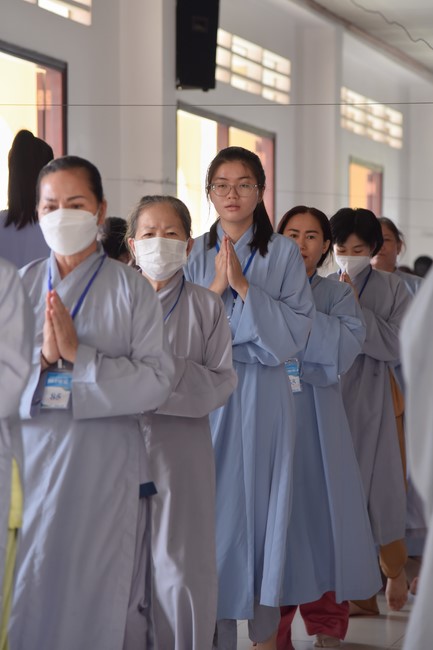 Dharma talk Looking back at the Vietnamese Buddha recitation Sect over the years  in The 98 th Seven-day Retreat