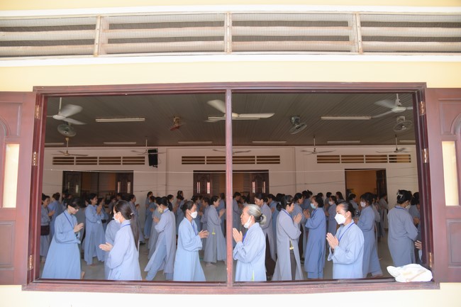 Dharma talk Looking back at the Vietnamese Buddha recitation Sect over the years  in The 98 th Seven-day Retreat