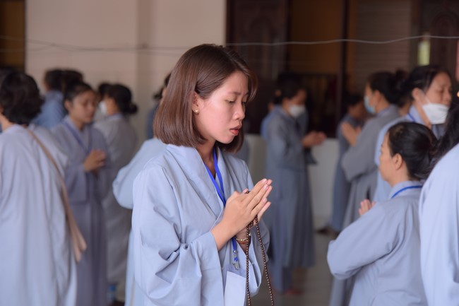Dharma talk Looking back at the Vietnamese Buddha recitation Sect over the years  in The 98 th Seven-day Retreat