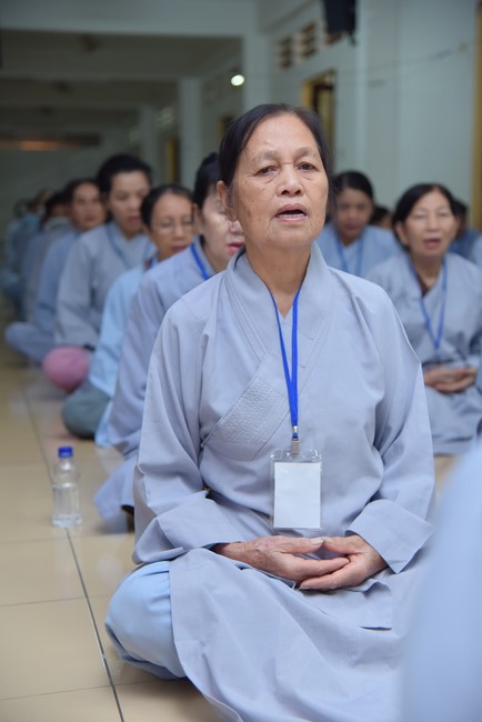 Dharma talk Looking back at the Vietnamese Buddha recitation Sect over the years  in The 98 th Seven-day Retreat
