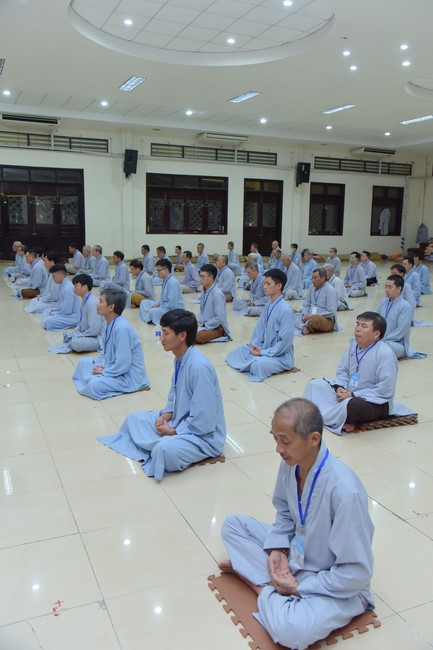 Dharma talk Looking back at the Vietnamese Buddha recitation Sect over the years  in The 98 th Seven-day Retreat