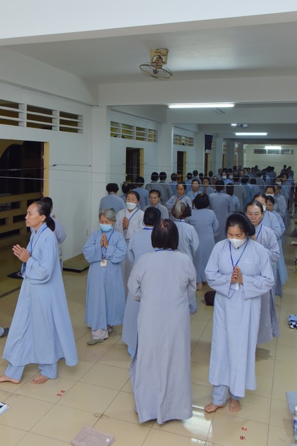 Dharma talk Looking back at the Vietnamese Buddha recitation Sect over the years  in The 98 th Seven-day Retreat