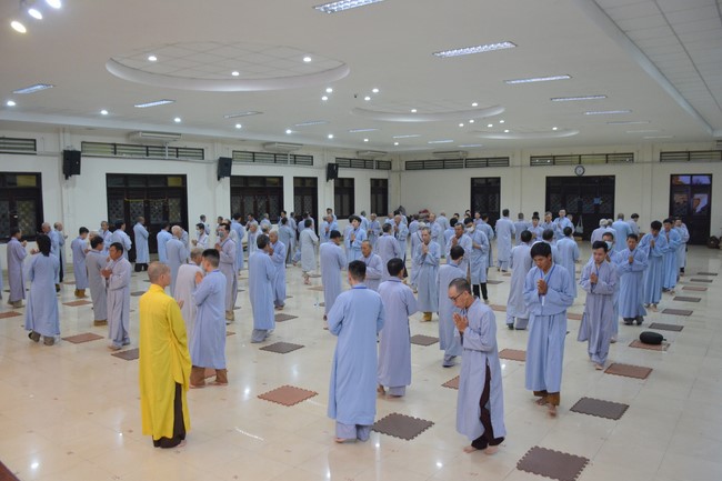 Dharma talk Looking back at the Vietnamese Buddha recitation Sect over the years  in The 98 th Seven-day Retreat