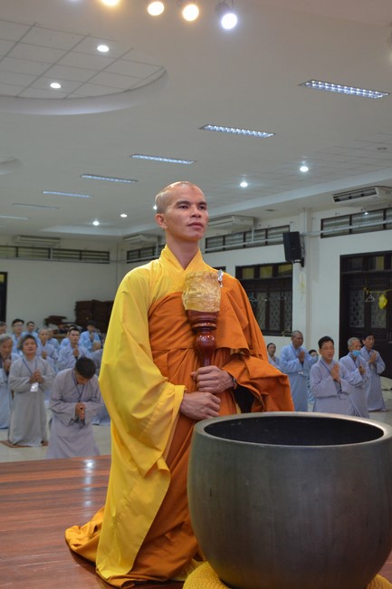 Dharma talk Looking back at the Vietnamese Buddha recitation Sect over the years  in The 98 th Seven-day Retreat